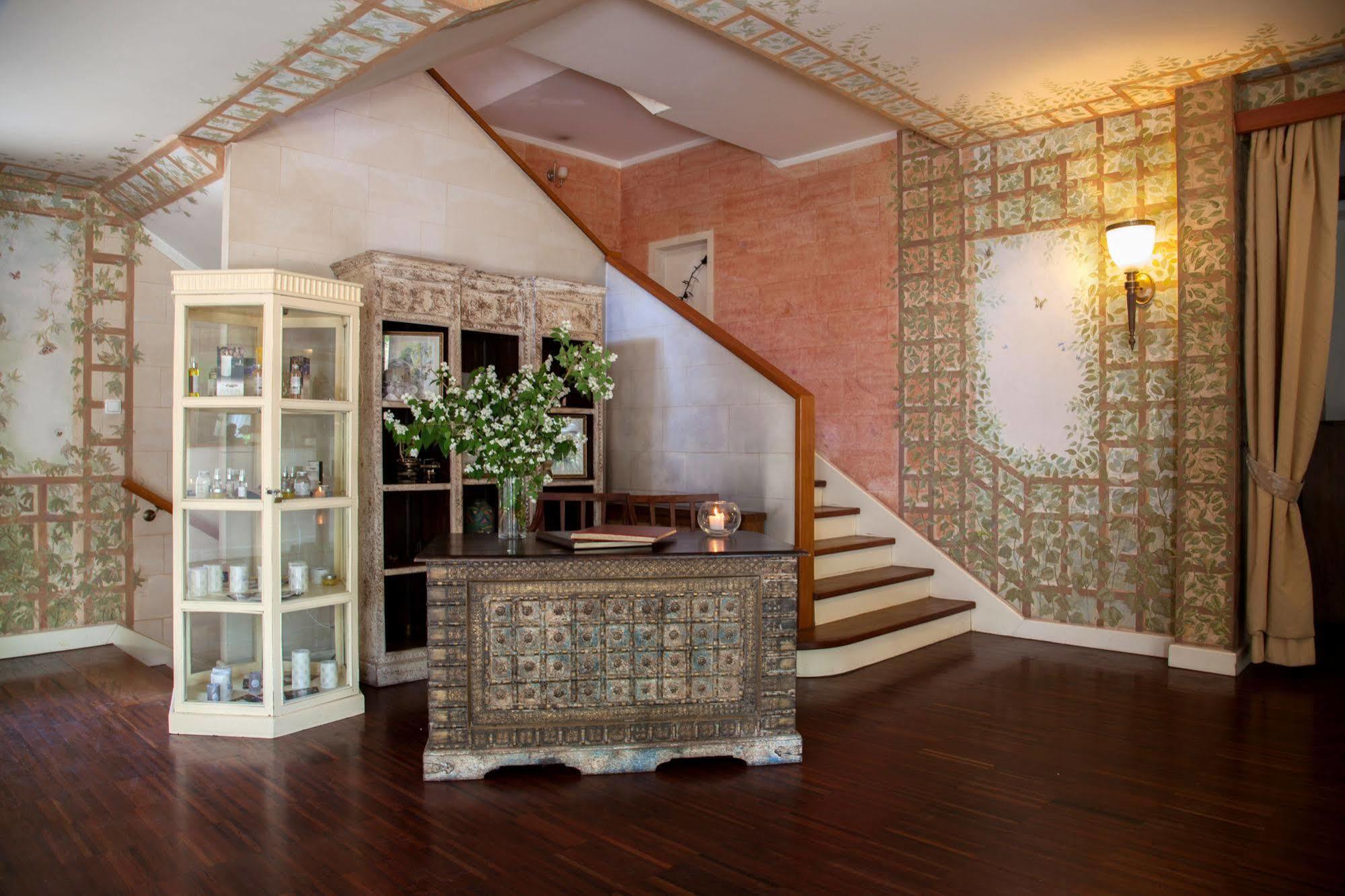 Villa Toscana Warszawa Екстериор снимка